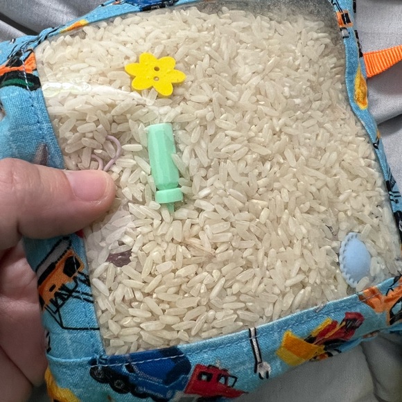 Handmade I Spy game and a flashlight - Picture 2 of 6